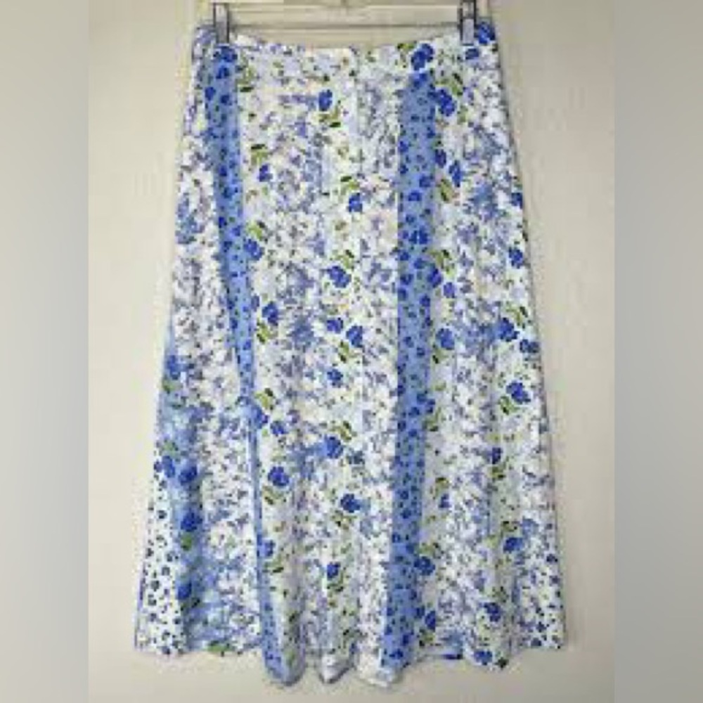 LC Lauren Conrad Blue and White Floral A-Line Skirt